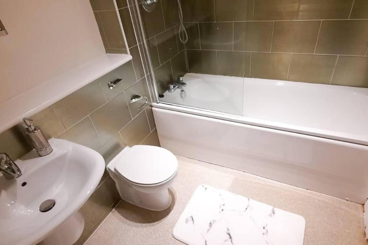 2-Bed Apartment Near City Centre Manchester Extérieur photo