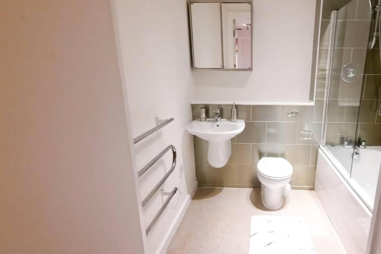 2-Bed Apartment Near City Centre Manchester Extérieur photo