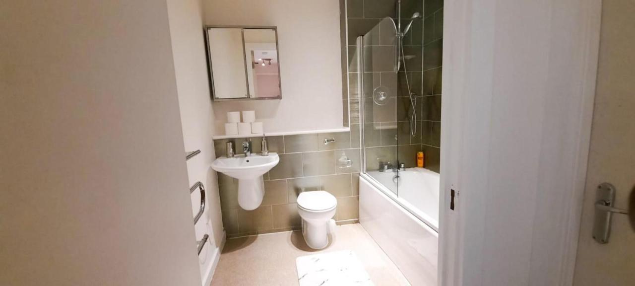 2-Bed Apartment Near City Centre Manchester Extérieur photo